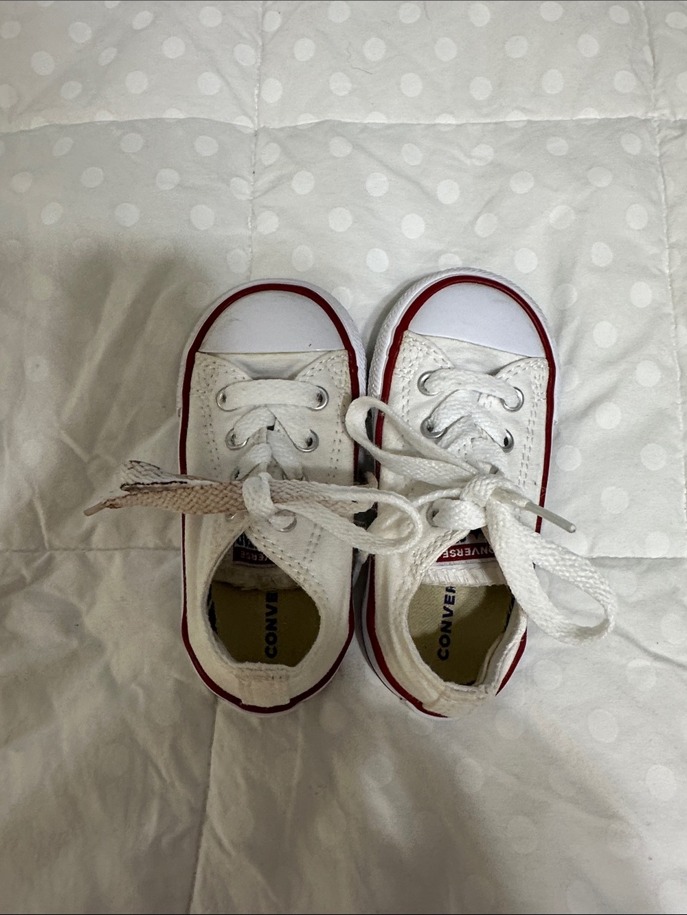 Converse Kids White Low-Top Sneakers with Red Trim toddler size 6